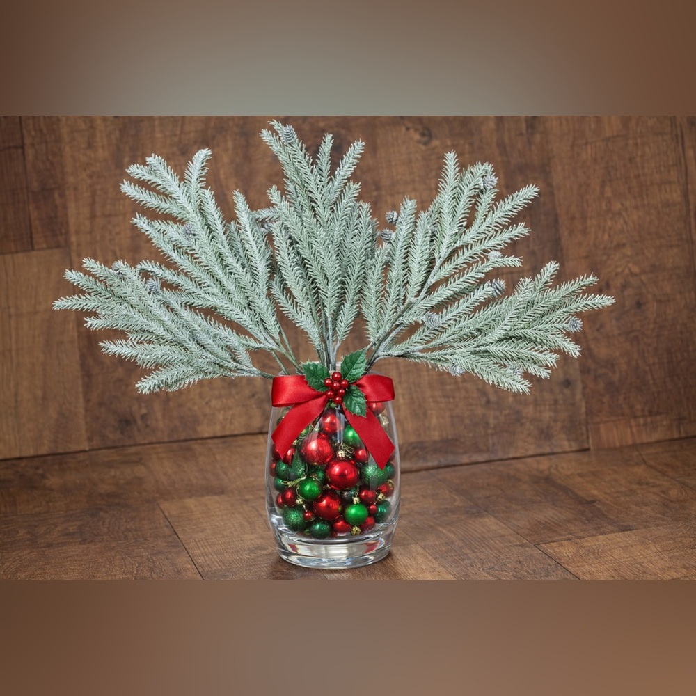 Christmas Faux snowy pine & pinecone pics/stems NEW NWT 5 stems decor Xmas